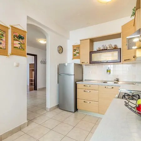 Lucky 1 Apartment