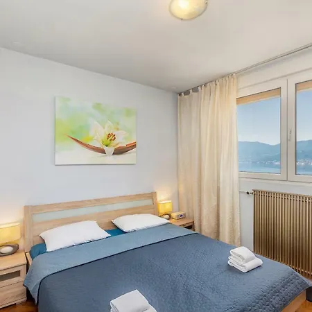 Lucky 1 Apartment